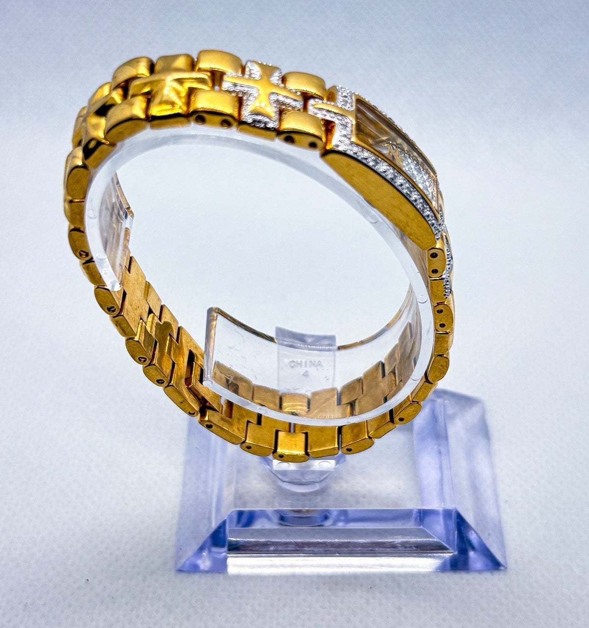 Bulova Ladies Diamond Watch 98R68 Two Tone Cross Link Patterned Dial WORKING
