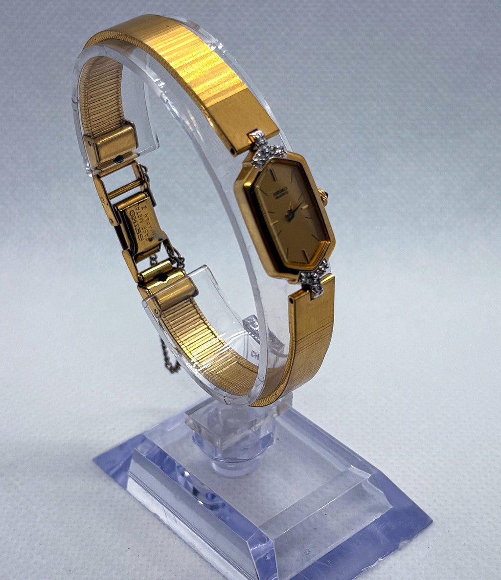 Vintage 1989 Seiko Quartz Ladies Watch 2E20-6459 Gold Tone Diamond Accents