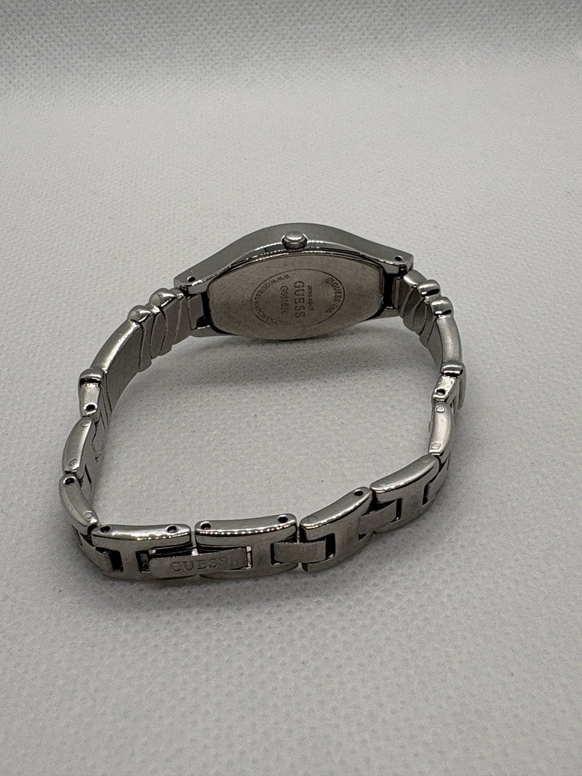 Guess G66163L Silver Tone Classic Bracelet Analog Women's Wristwatch