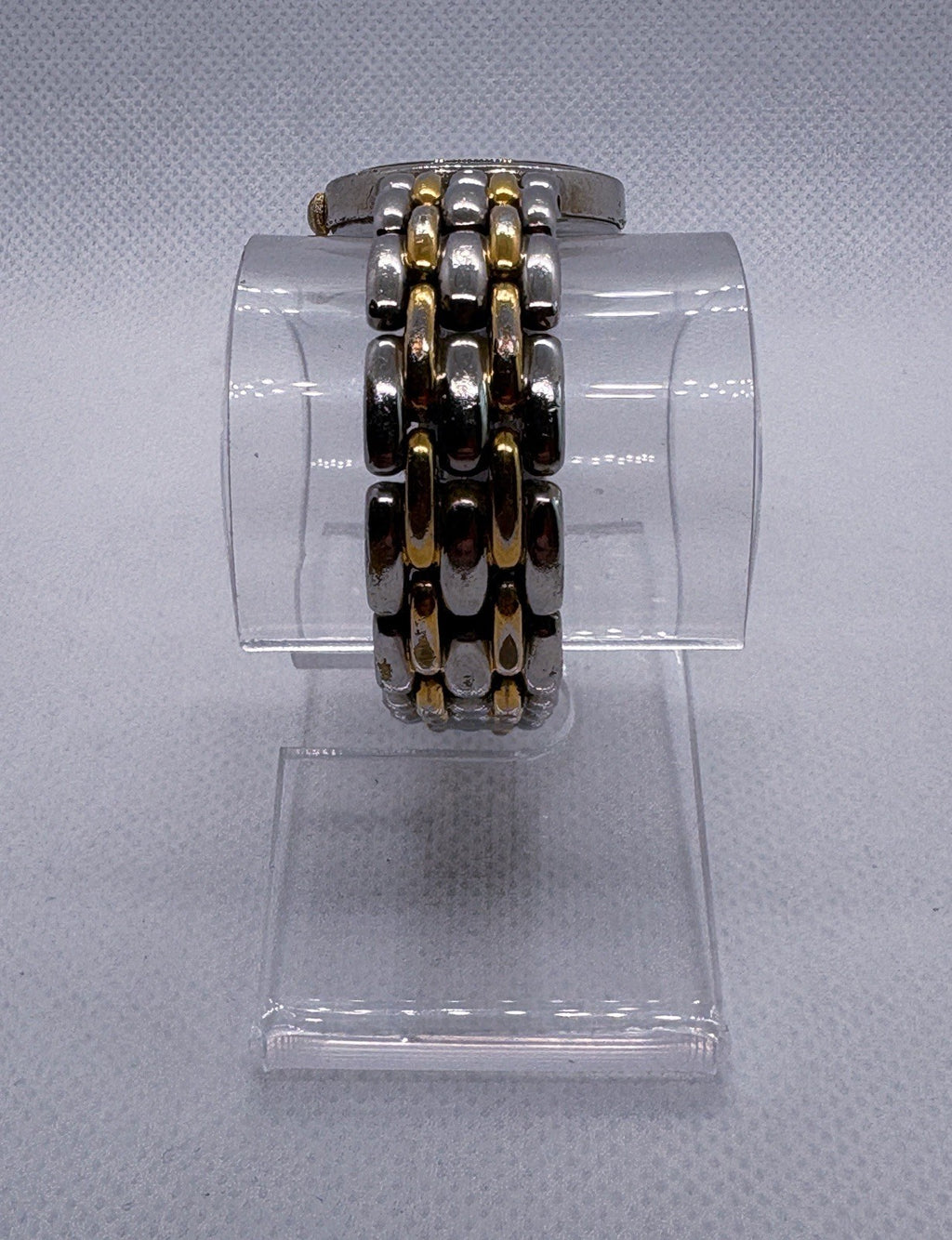 VTG 1997 Seiko V700-6379 Two-Tone Gold Silver Link Bracelet Quartz Women Watch