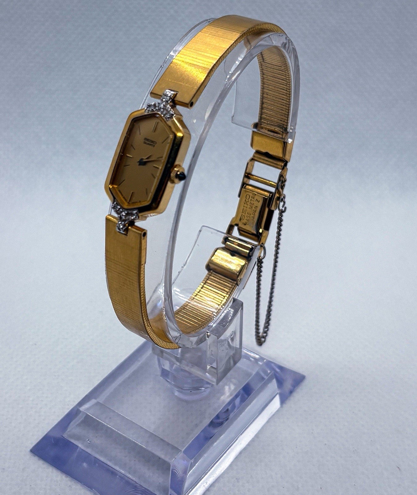 Vintage 1989 Seiko Quartz Ladies Watch 2E20-6459 Gold Tone Diamond Accents