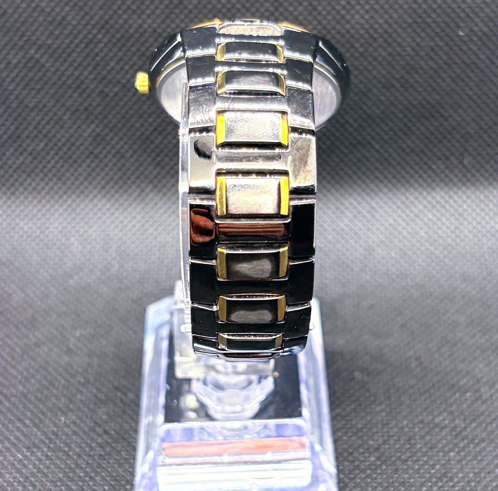 Vintage 1997 Seiko 7N39-0BD0 Two-Tone Black Gold Quartz Dress Watch 5.75” Wrist