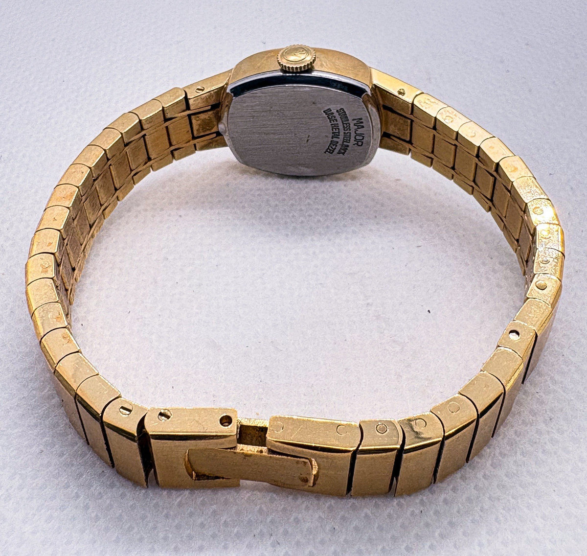Vintage 1970s Helbros Ladies Watch 17 Jewel Manual Wind Gold Tone Cushion