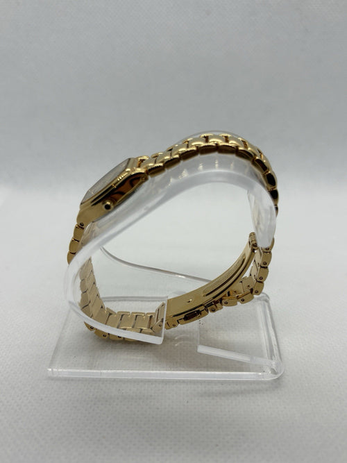 Elgin Ladies Analog Quartz Watch Gold Tone Oval Mother of Pearl Dial New Battery