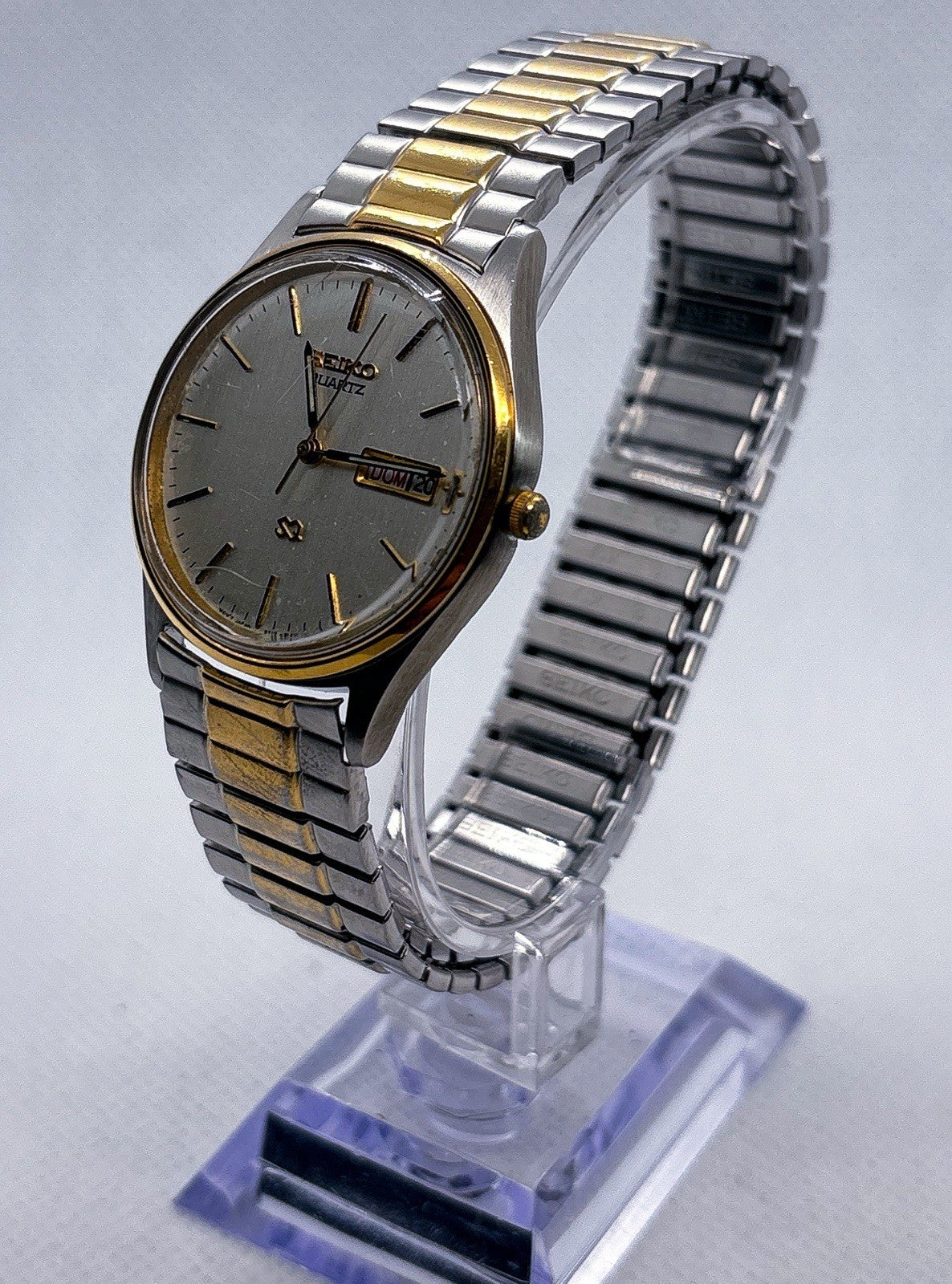 Vintage 1990 Seiko SQ 5Y23-8A69 Two Tone Day Date Watch Serviced New Battery
