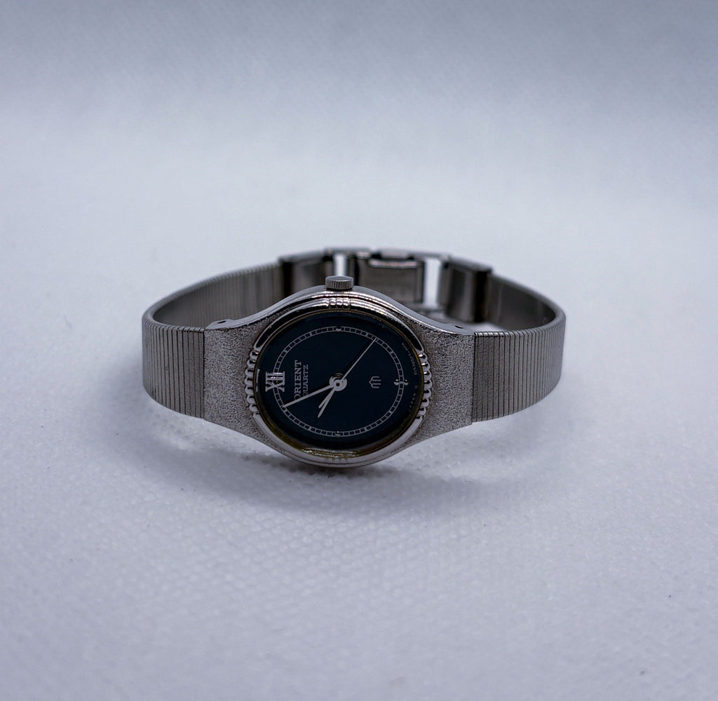 Vintage 1980s Orient Quartz Ladies Watch 815602-30 B2 - Blue Dial - Silver Tone