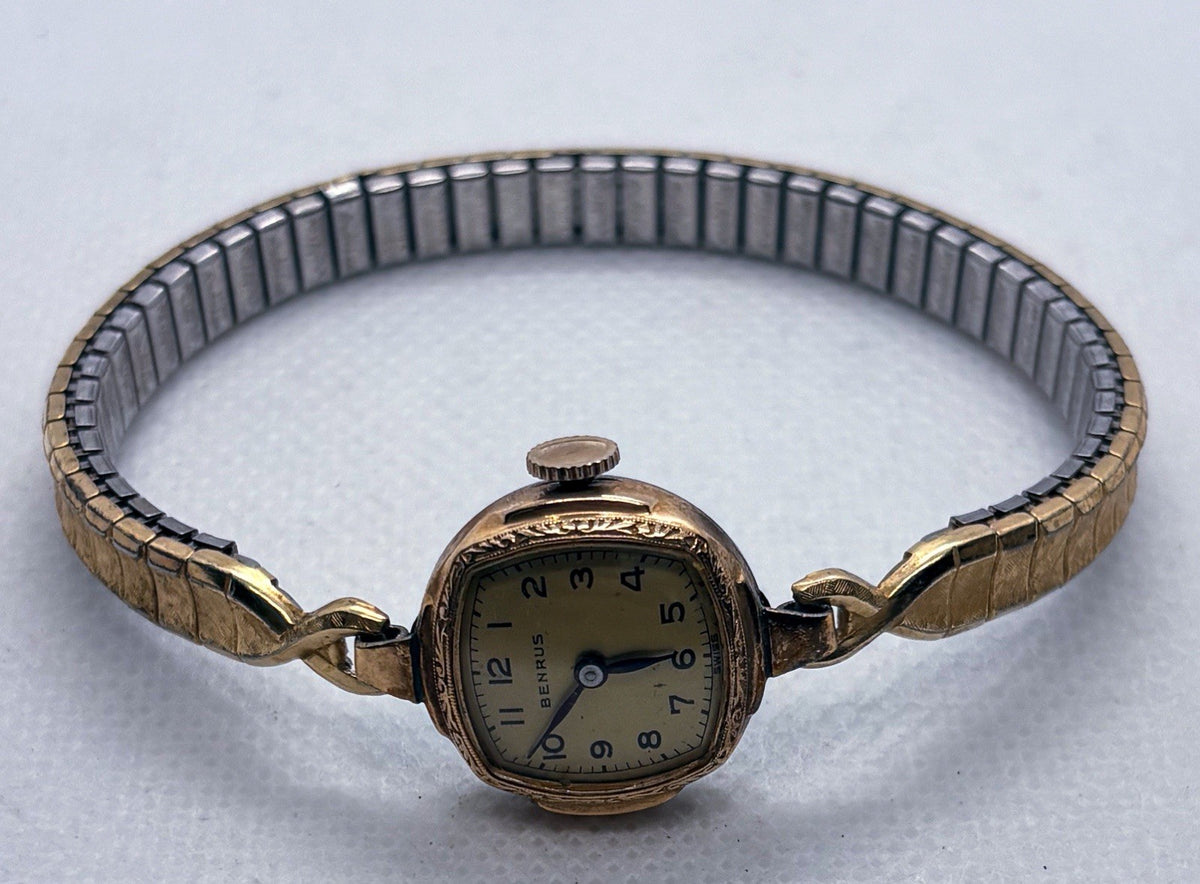 Vintage 1950s Benrus Mechanical Women's Watch Gold Tone Engraved Bezel Working