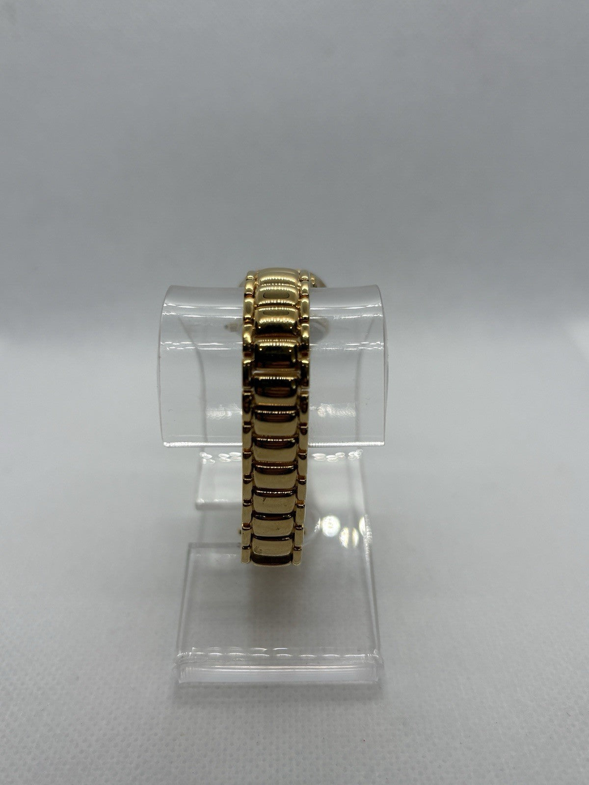 Elgin Ladies Analog Quartz Watch Gold Tone Oval Mother of Pearl Dial New Battery