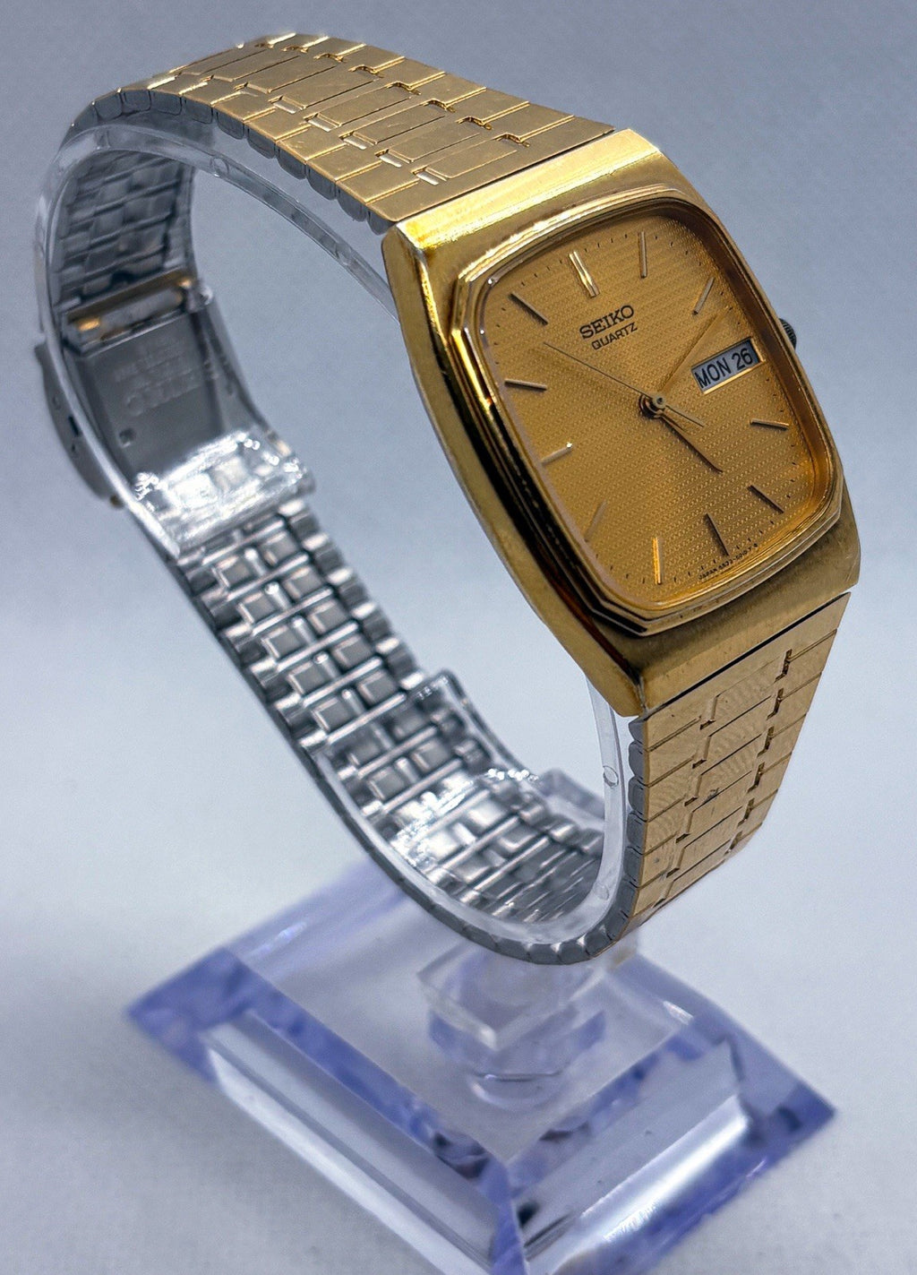 VTG 1984 Seiko Quartz 6533-5010 Gold Plated Textured TV Dial Men's Dress Watch