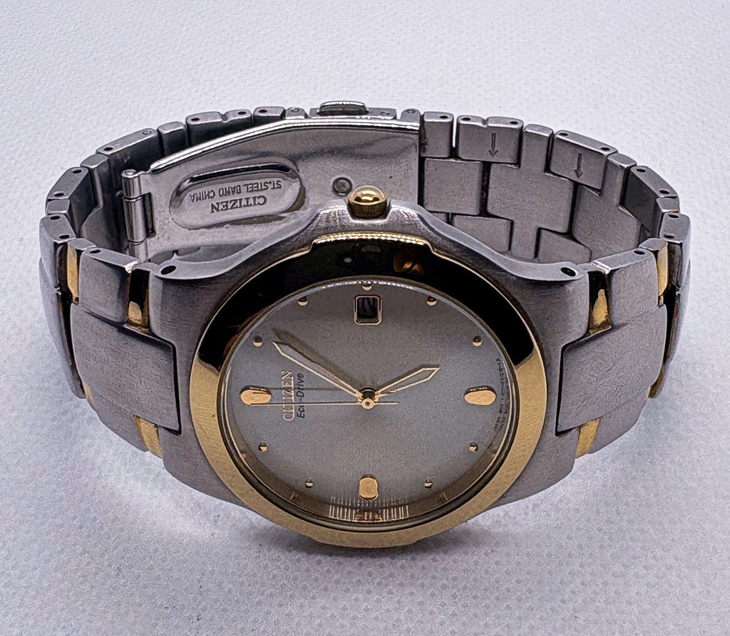Vintage Citizen E111-K16768 Two Tone 36mm Eco Drive Solar Watch 6.25” Max Wrist