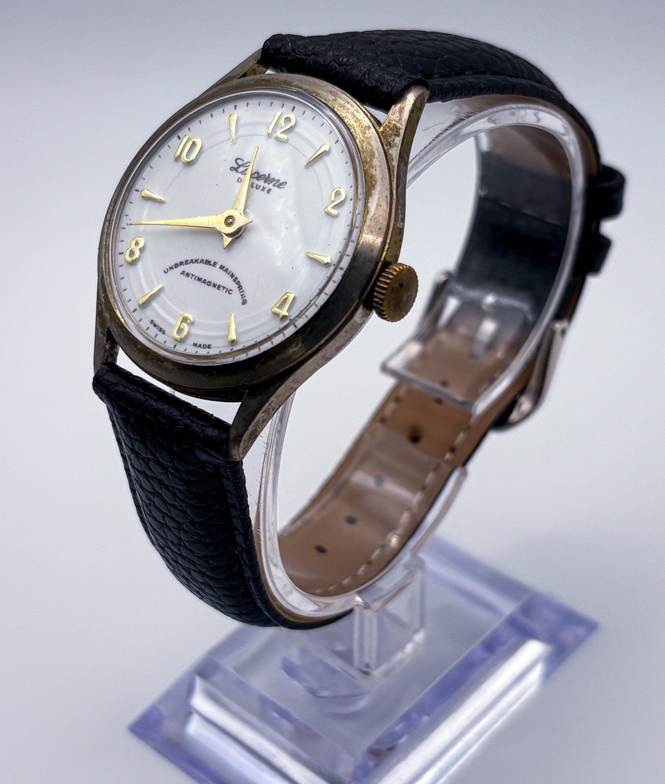 Vintage 1965 Lucerne De Luxe Swiss Mechanical Watch White Tuxedo Ring Dial Runs