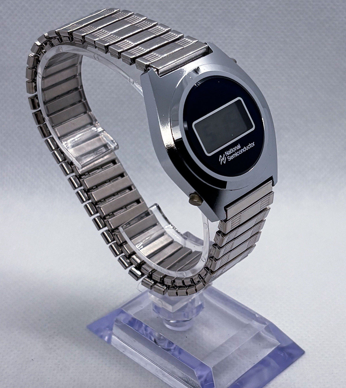 Vintage 1970s National Semiconductor LCD Digital Watch 107925 WA - New Battery