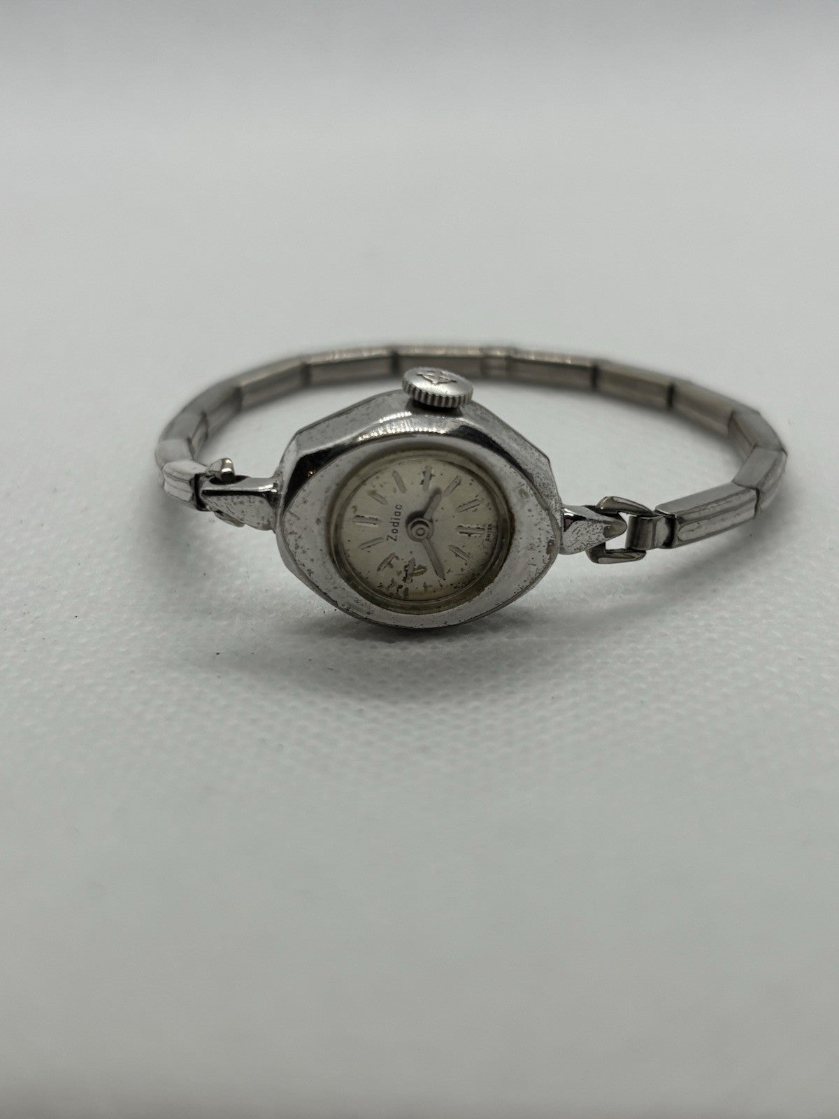 Vintage Zodiac Woman's Watch Diamond Chips Swiss Mechanical Manual 10k RGP