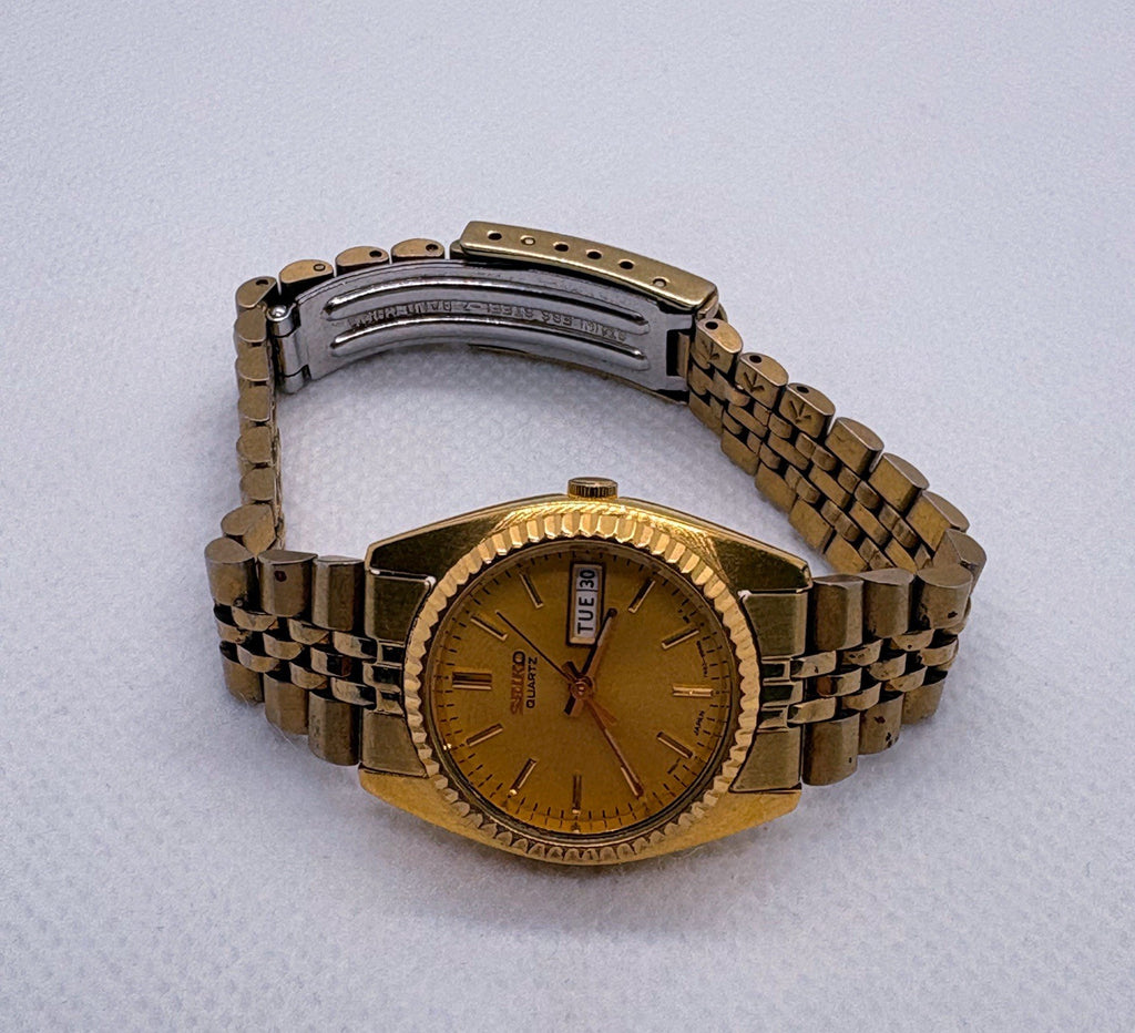 Vintage 1996 Seiko 7N83-0041 Ladies Watch Fluted Presidential Jubilee Day Date