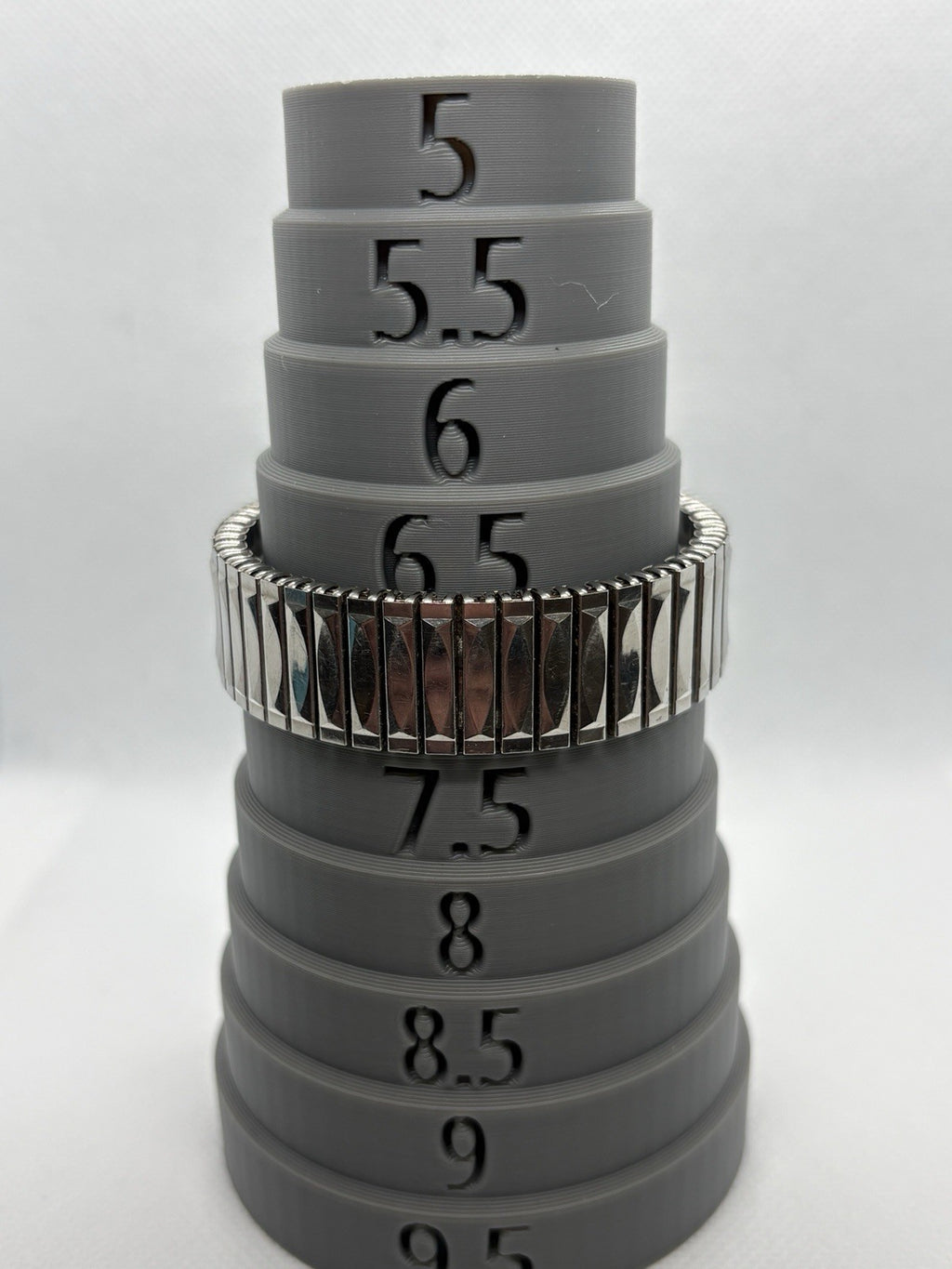 Women’s Silver Quantum Quartz Wristwatch With Metal Stretchy Band. New Battery