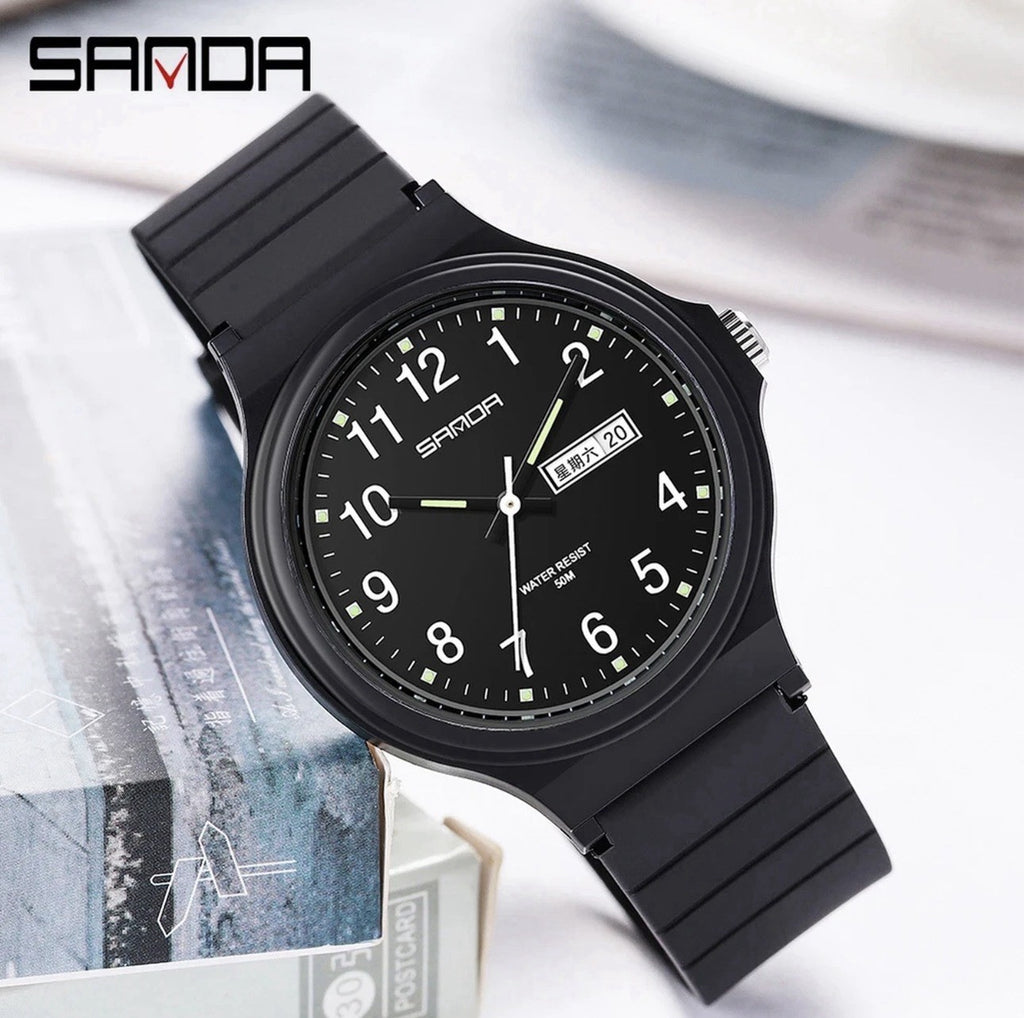 Women's Casual Quartz Wristwatch Silicone Strap Waterproof Fashion Watch