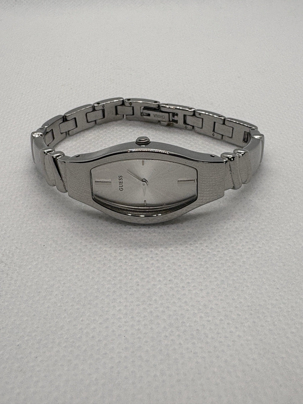 Guess G66163L Silver Tone Classic Bracelet Analog Women's Wristwatch