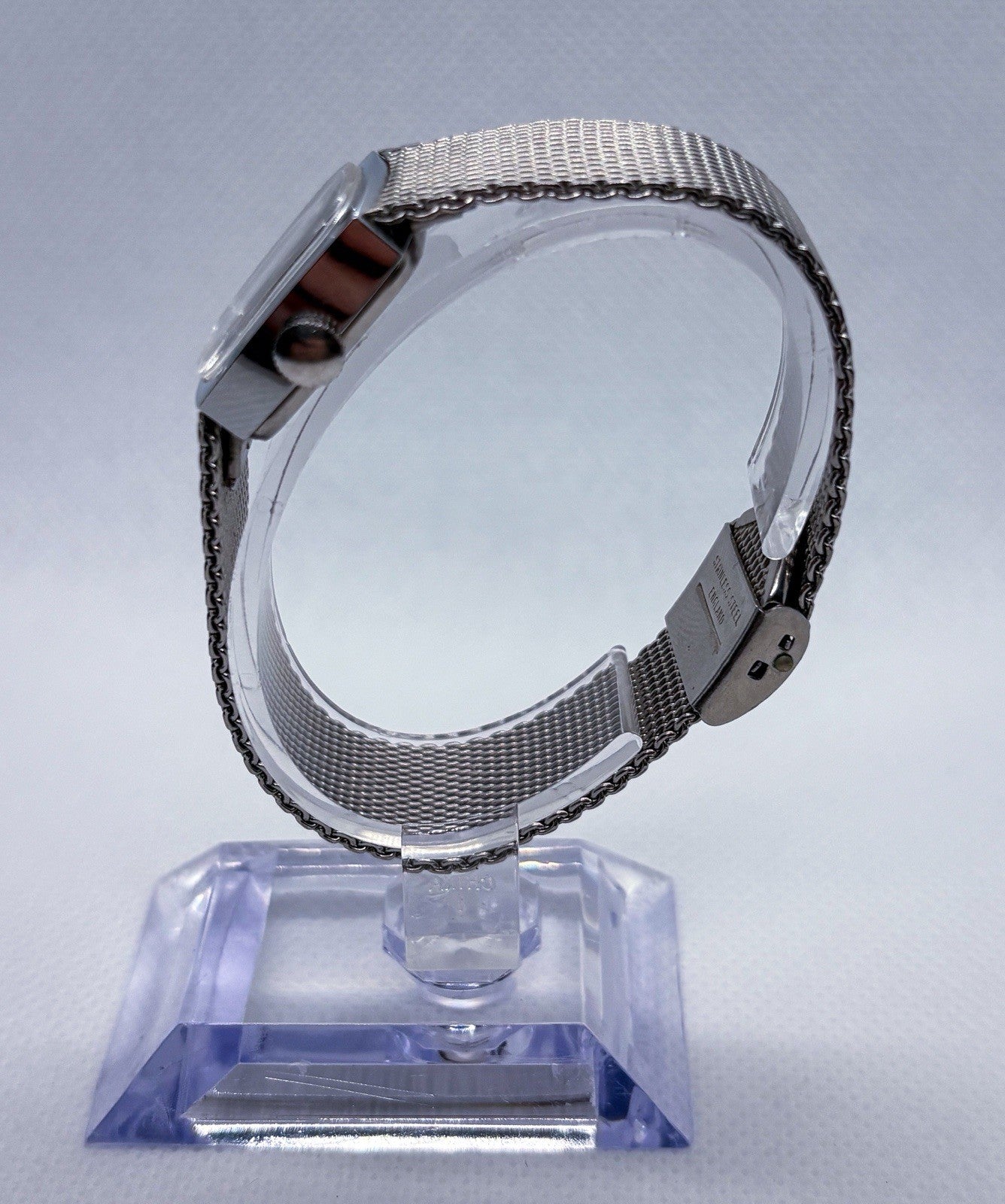 Vintage 1977 Timex Ladies Manual Wind Watch Blue Dial Silver Mesh Band Working