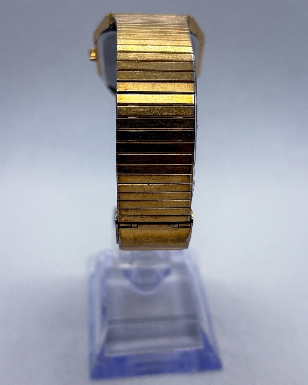 Vintage 1981 Bulova Accutron Swiss Quartz Square Watch 7249 P1 New Battery Runs