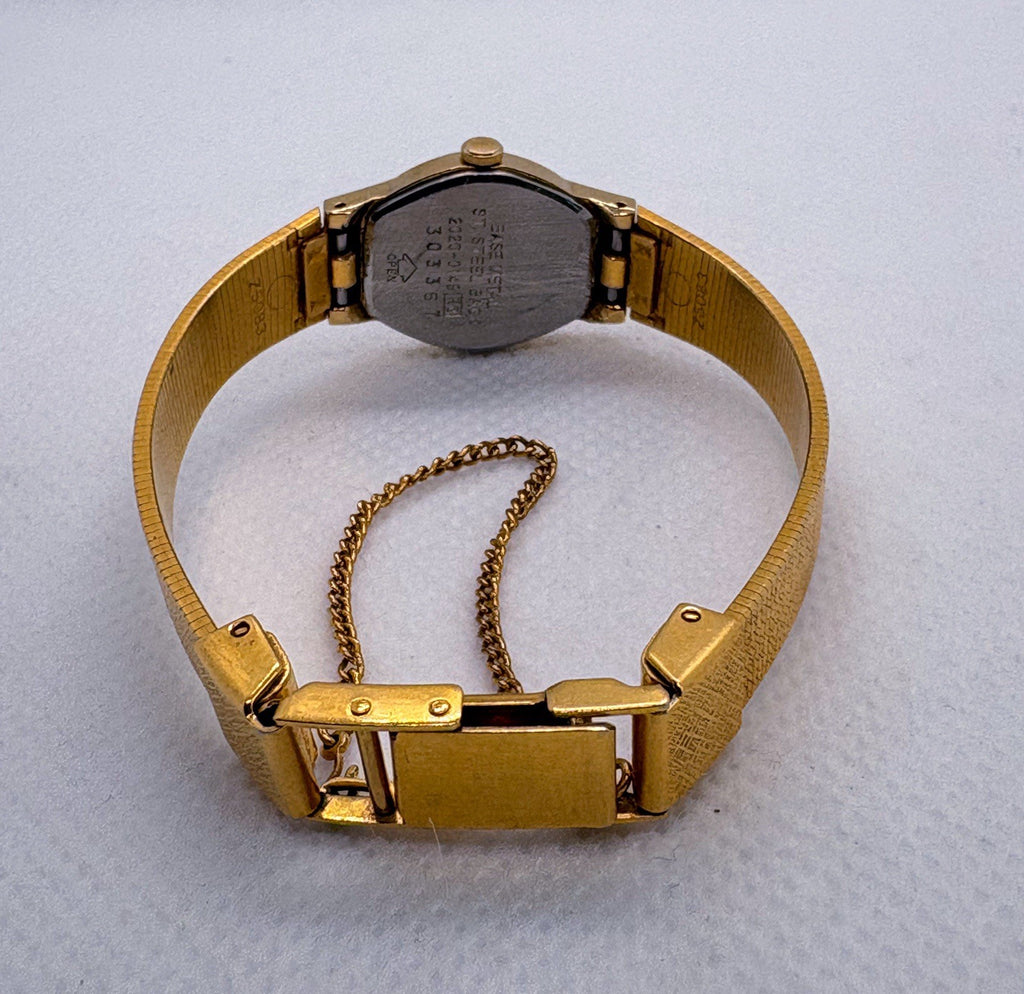 Vintage 1983 Seiko Quartz Ladies Watch Gold Tone 16mm Champagne Dial 2C20-0129