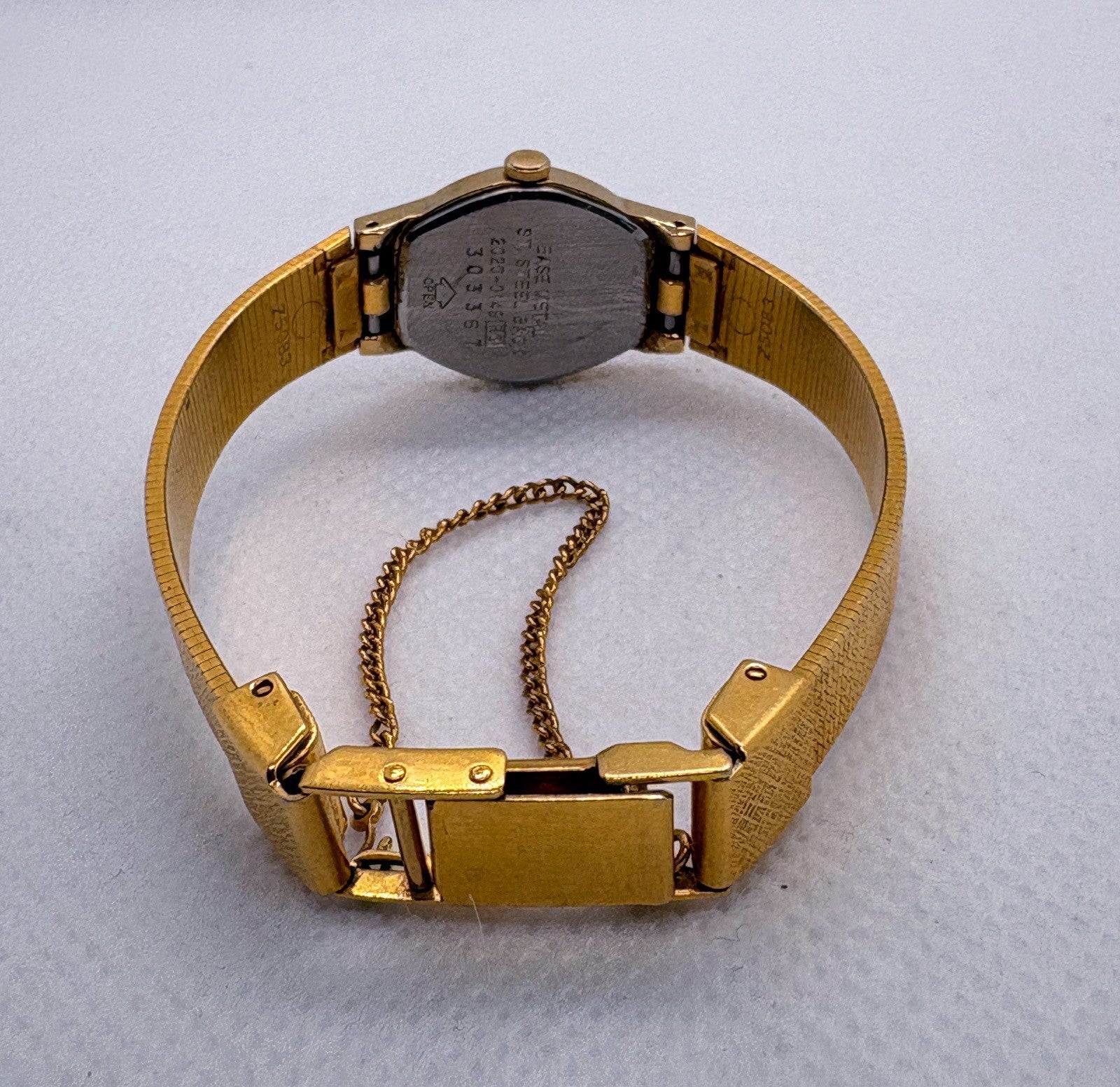 Vintage 1983 Seiko Quartz Ladies Watch Gold Tone 16mm Champagne Dial 2C20-0129