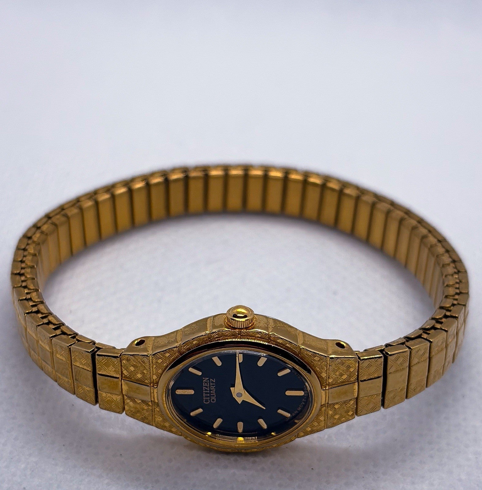 Vintage Citizen Quartz Black Dial Gold Tone Oval Ladies Dress Watch 5920-S96494