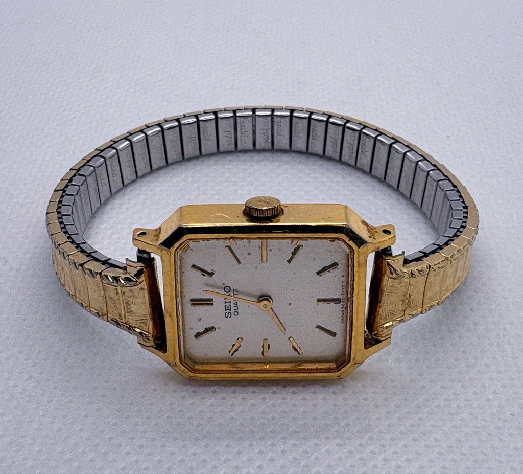 Vintage 1983 Seiko SGP Ladies Quartz Watch 5421-5120 Gold Tone Tank Stretch