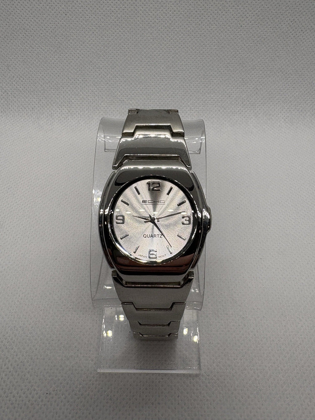 Vintage ECHO Quartz Watch Silver Tone Metal Band Analog Silver Dial Japan Movt