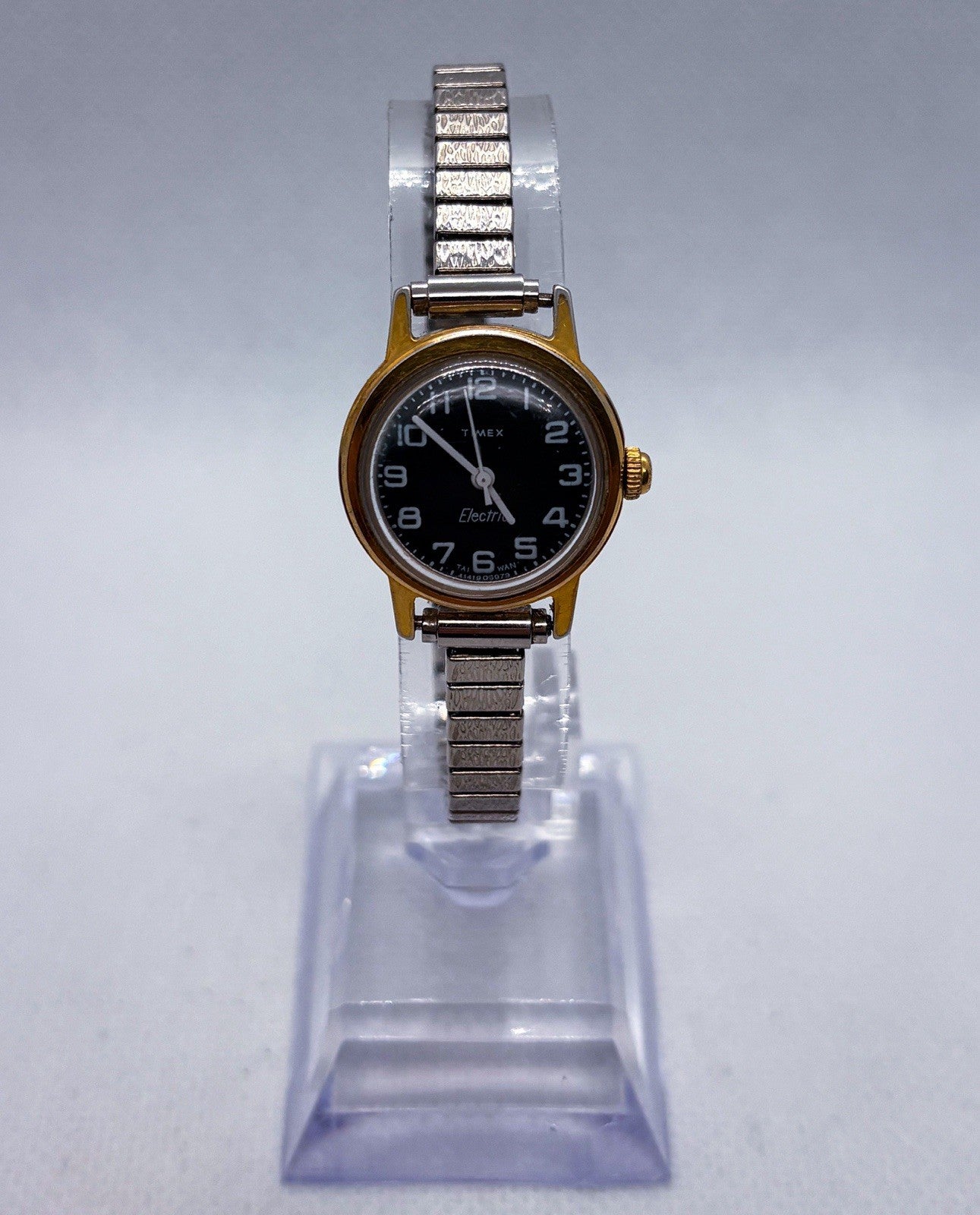 Vtg 1979 Timex Electric Women's Watch Gold Tone Case Black Dial Expansion Band