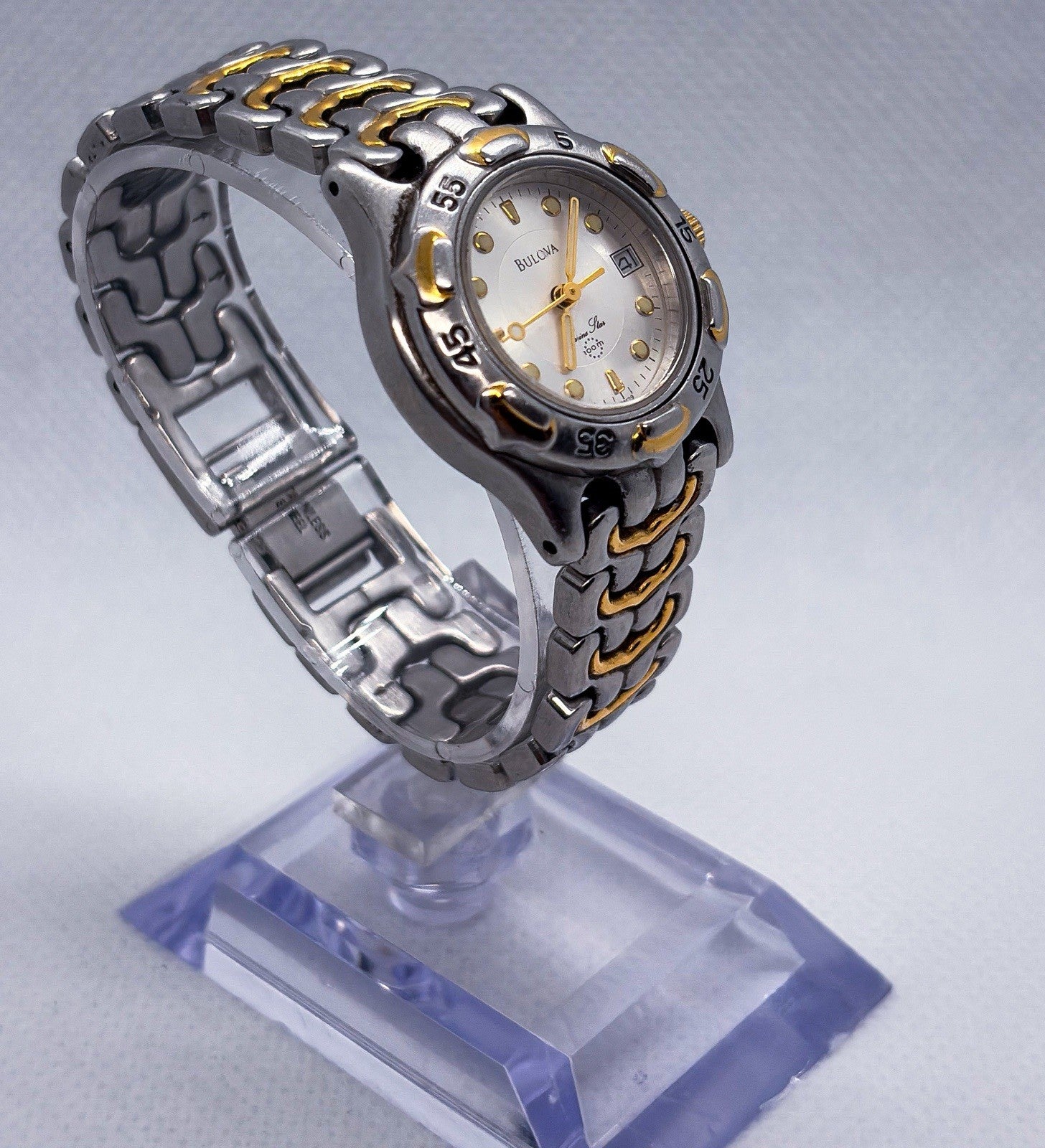 Vintage 2000 Bulova Marine Star 100m Two-Tone Quartz Ladies Watch Rare AT&T 5.5”