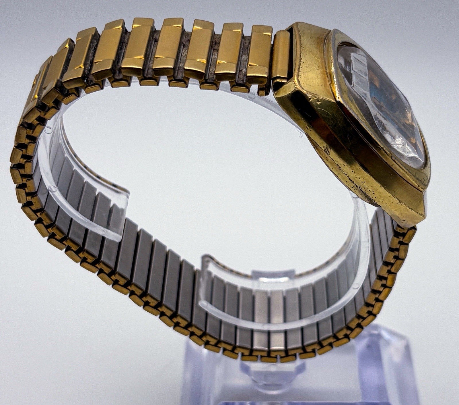 Vintage 1970s Elgin Automatic 17J Cushion Gold Watch Blue Starburst Dial Run