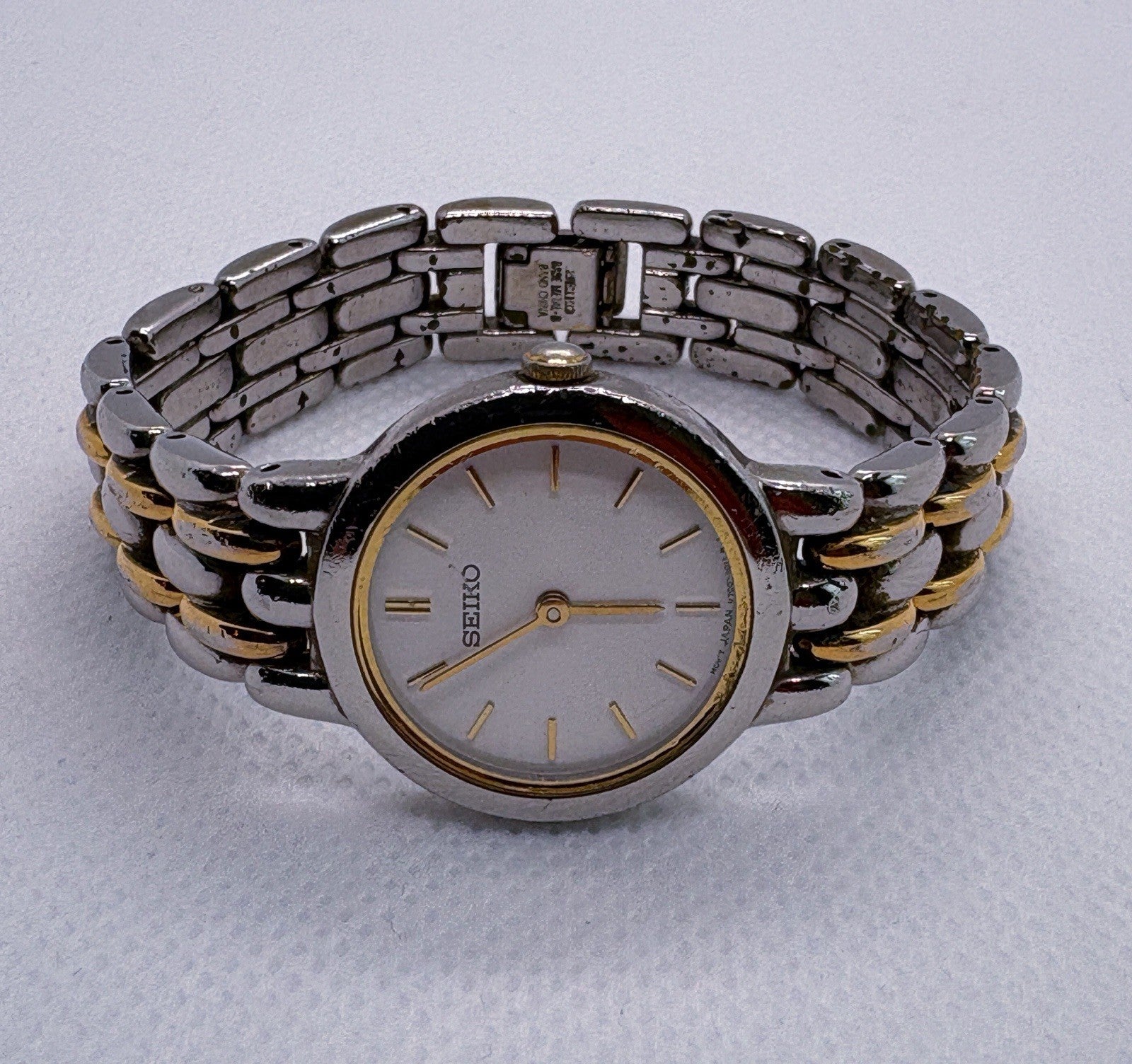 VTG 1997 Seiko V700-6379 Two-Tone Gold Silver Link Bracelet Quartz Women Watch