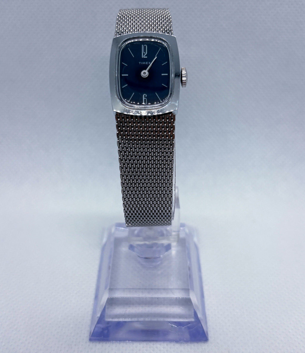 Vintage 1977 Timex Ladies Manual Wind Watch Blue Dial Silver Mesh Band Working