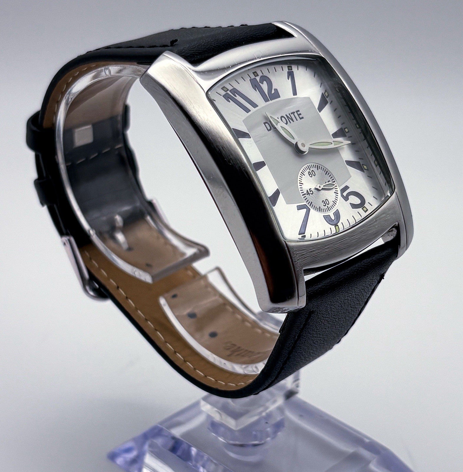 Vintage Dufonte by Lucien Piccard 83029SLB Quartz 34mm Mens Tank Watch Date Run