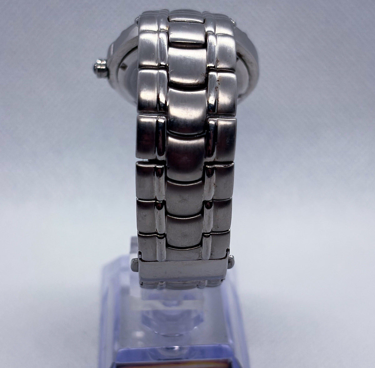 Vintage Geneve Swiss Stainless Steel Silver Guilloche Roman Date Men's Watch