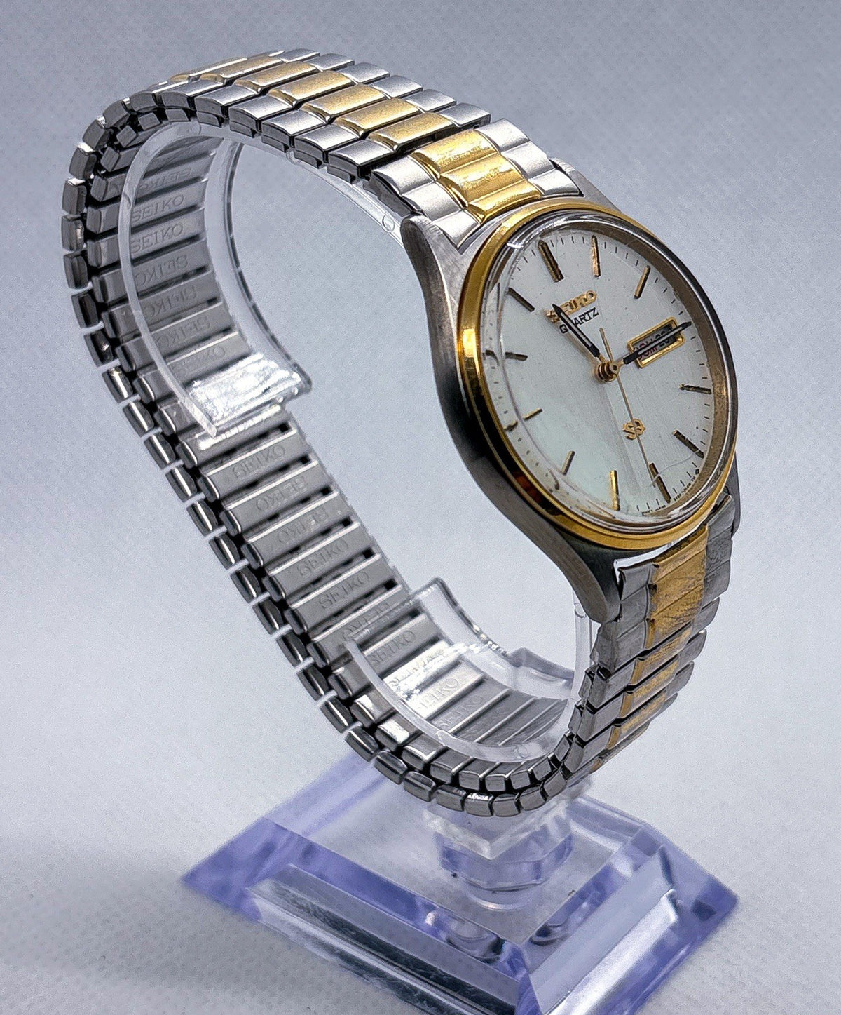 Vintage 1990 Seiko SQ 5Y23-8A69 Two Tone Day Date Watch Serviced New Battery