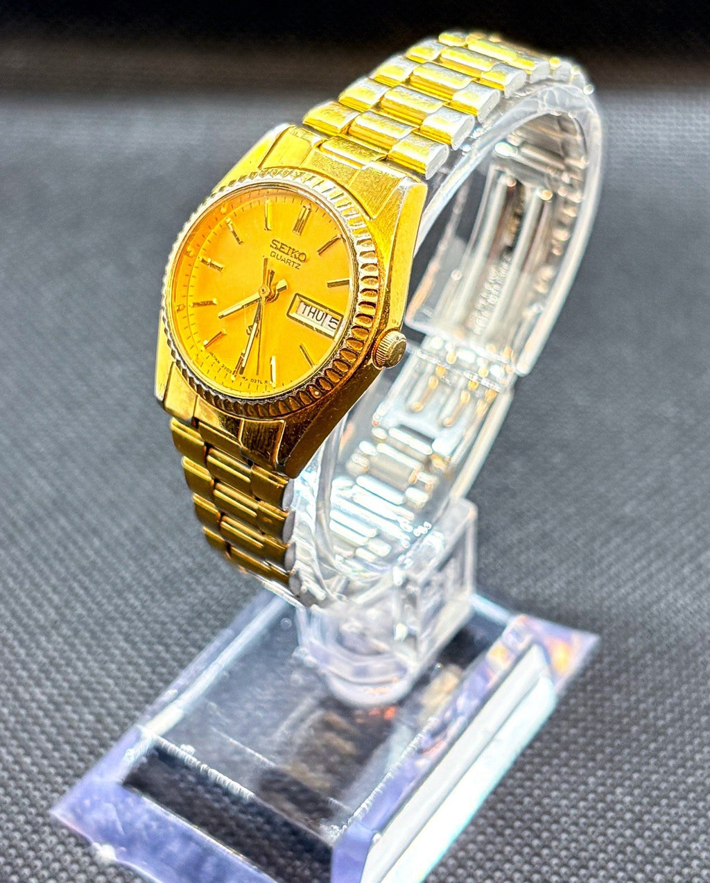VTG 1991 Seiko SQ President Women's Watch Gold Fluted Bezel Day Date 3Y03-0169