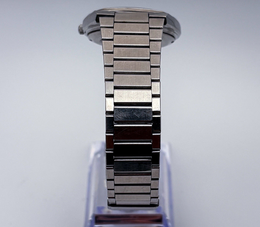 1981 Seiko SQ 8223-7149 Quartz 35mm Mens Watch Silver Sunburst Day Date