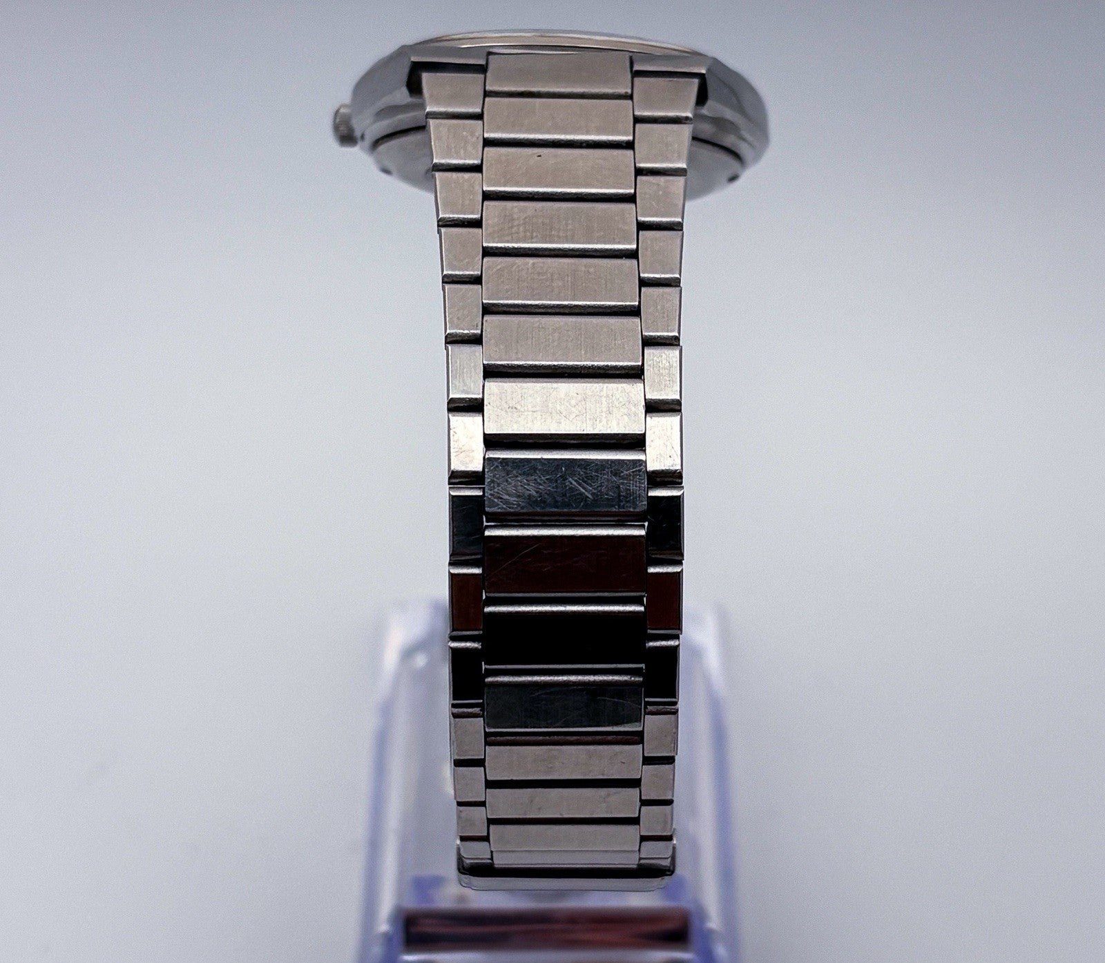 1981 Seiko SQ 8223-7149 Quartz 35mm Mens Watch Silver Sunburst Day Date
