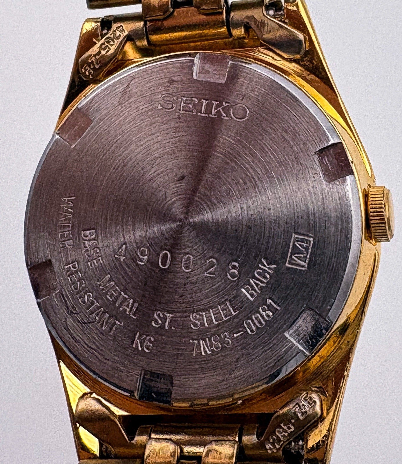 Vintage 1994 Seiko SQ Ladies Watch Gold Tone Day Date 25mm Roman 12 7N83-0081