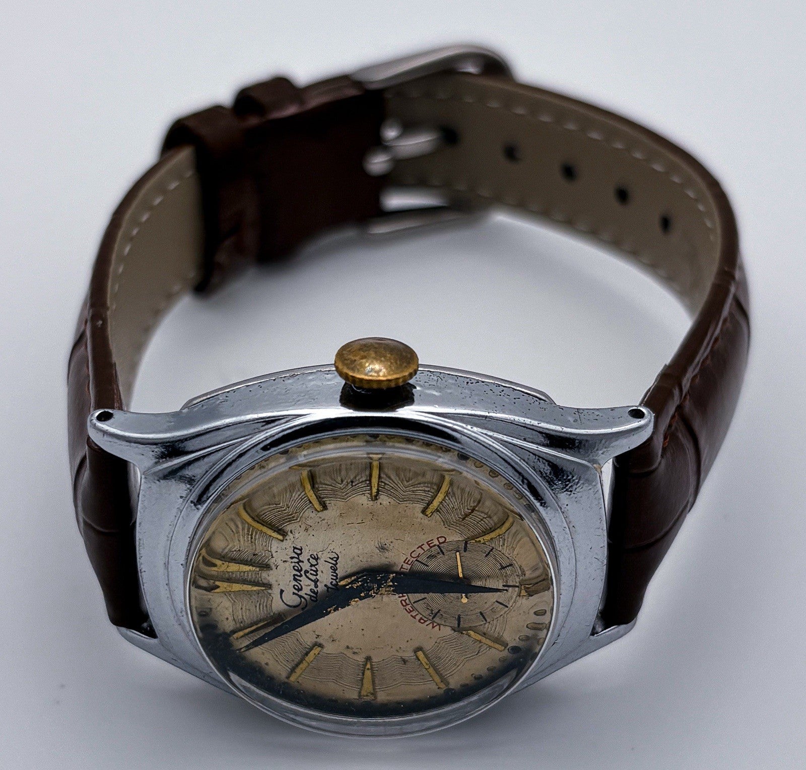 VTG 1962 Geneva De Luxe Mechanical Watch New Crystal Sub Second Guilloche L308U