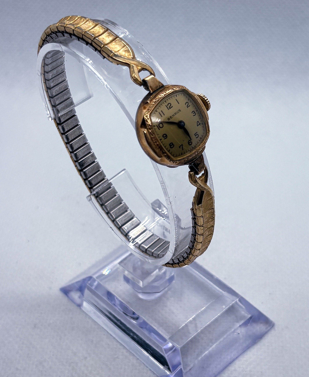 Vintage 1950s Benrus Mechanical Women's Watch Gold Tone Engraved Bezel Working