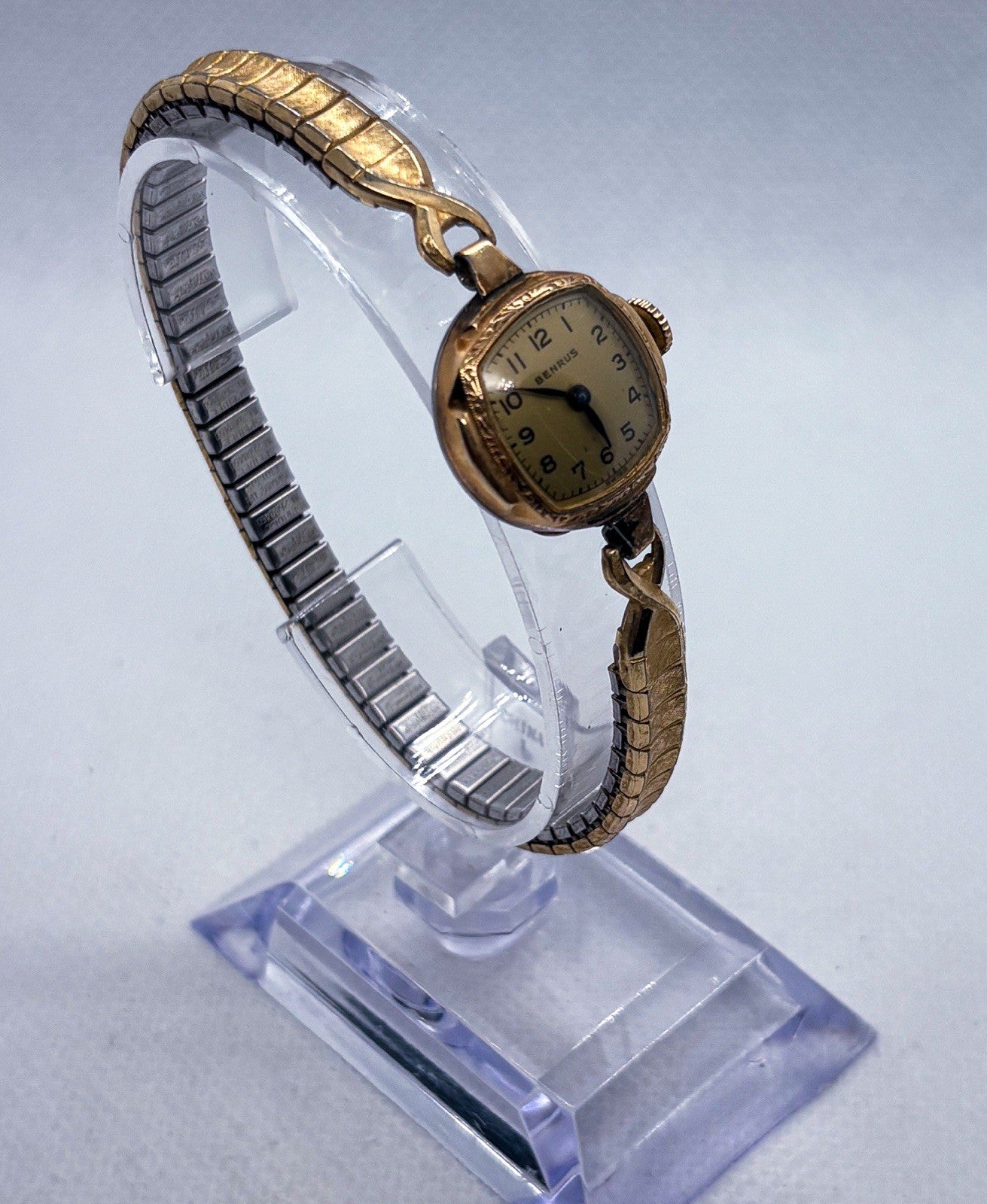 Vintage 1950s Benrus Mechanical Women's Watch Gold Tone Engraved Bezel Working