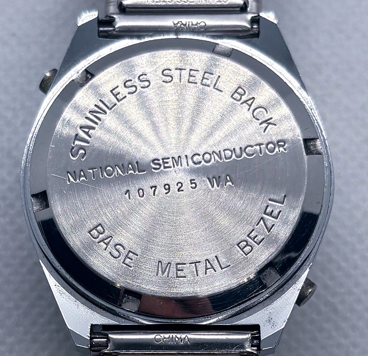 Vintage 1970s National Semiconductor LCD Digital Watch 107925 WA - New Battery