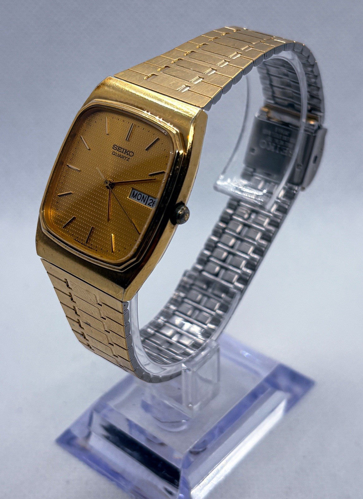 VTG 1984 Seiko Quartz 6533-5010 Gold Plated Textured TV Dial Men's Dress Watch