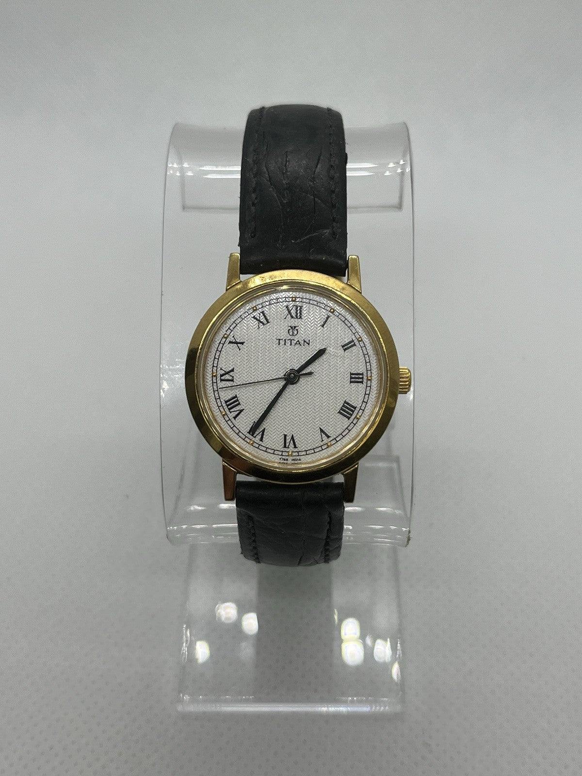 Vintage Women's Titan Classic Gold Plated Sport 839YAB Quartz Watch