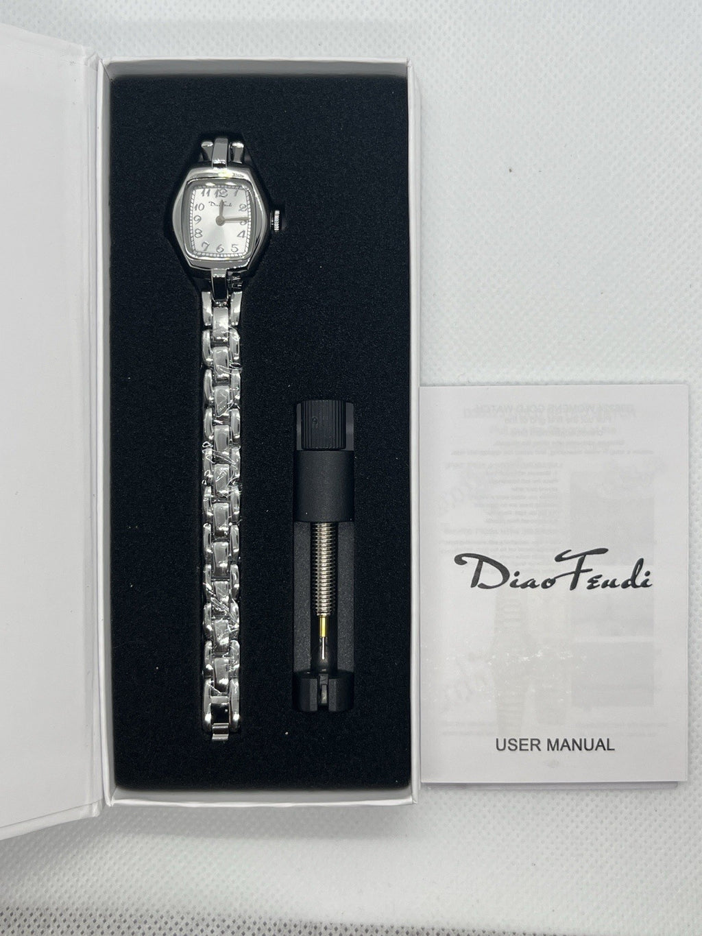 Diaofendi Petite Oval Silver Women’s Silver Watch, Waterproof Elegant NEW