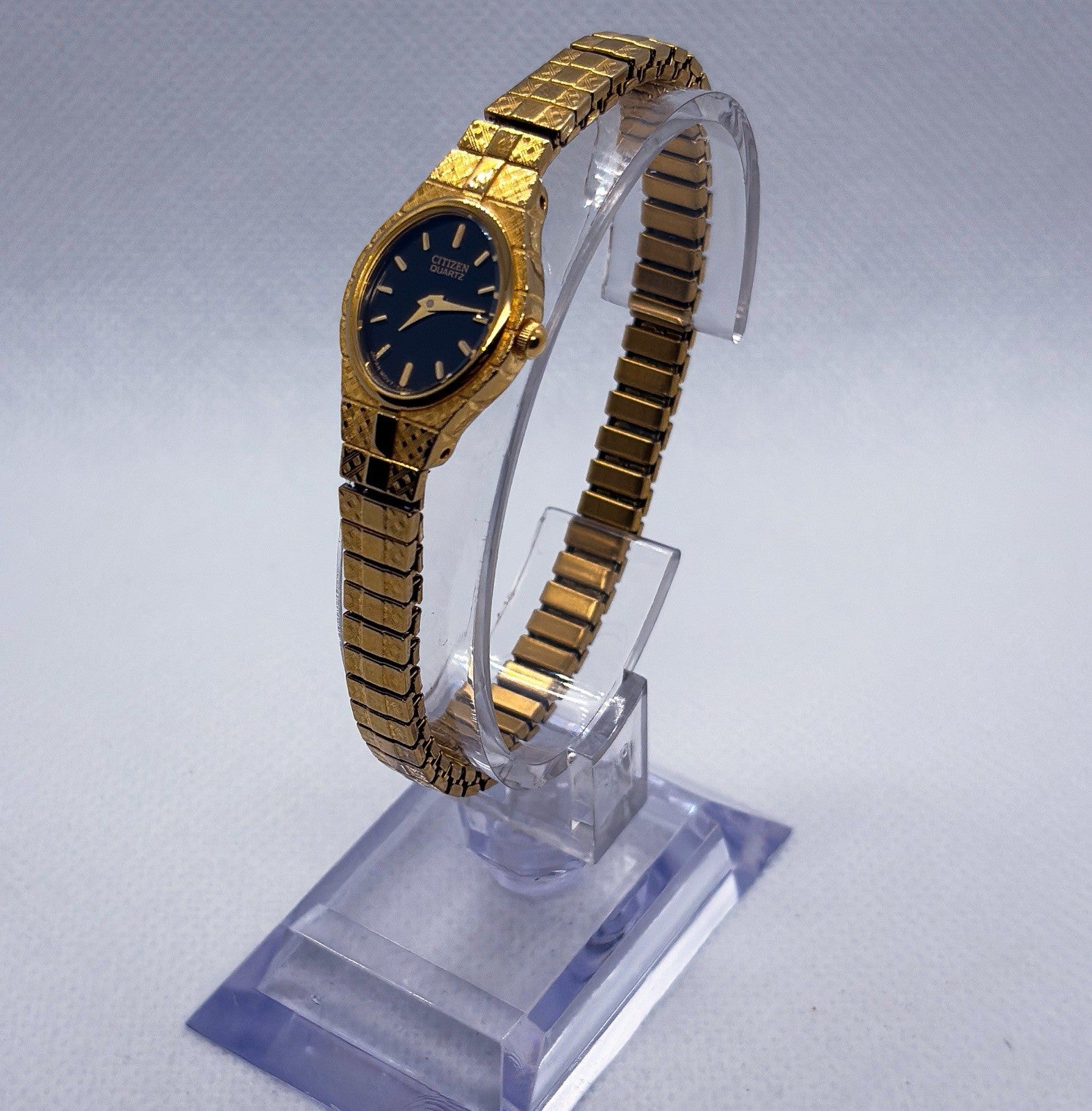 Vintage Citizen Quartz Black Dial Gold Tone Oval Ladies Dress Watch 5920-S96494