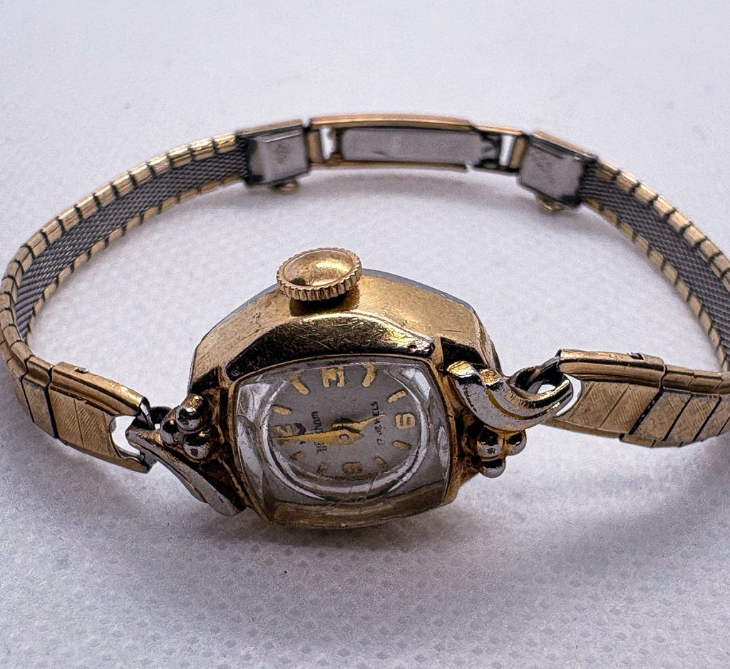 Vintage 1960s Waltham Ladies Cocktail Watch 17 Jewel Manual Wind 17mm Gold Tone