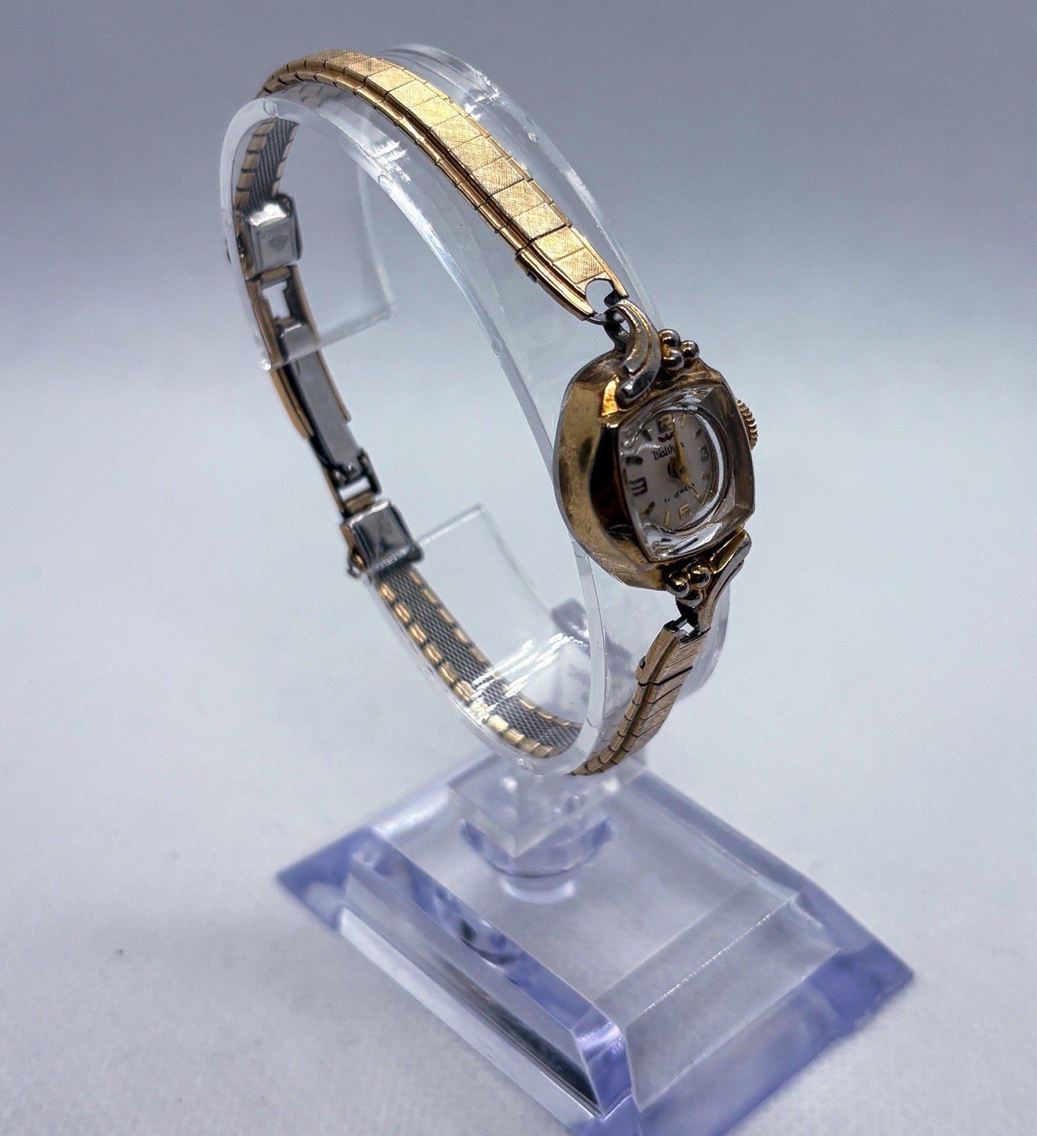 Vintage 1960s Waltham Ladies Cocktail Watch 17 Jewel Manual Wind 17mm Gold Tone